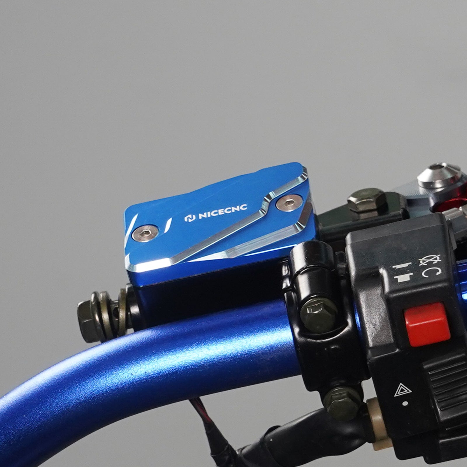 Front Brake Oil Fluid Reservoir Cover Cap For Suzuki DRZ400SM DRZ400S