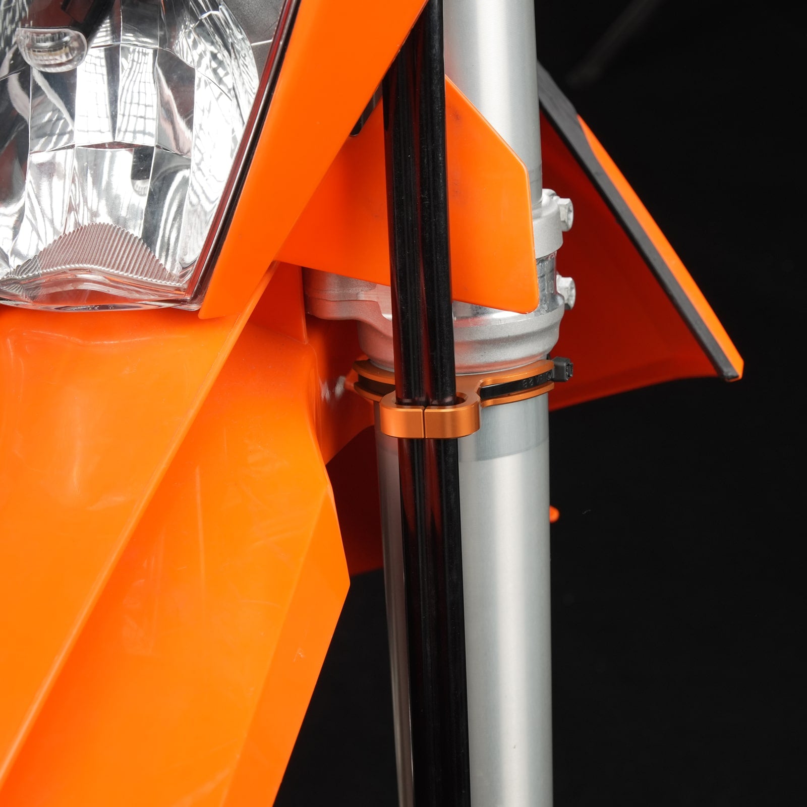 Front Brake Hose Line Guide Clamp For KTM 690 Enduro SMC 790 890 Adventure R