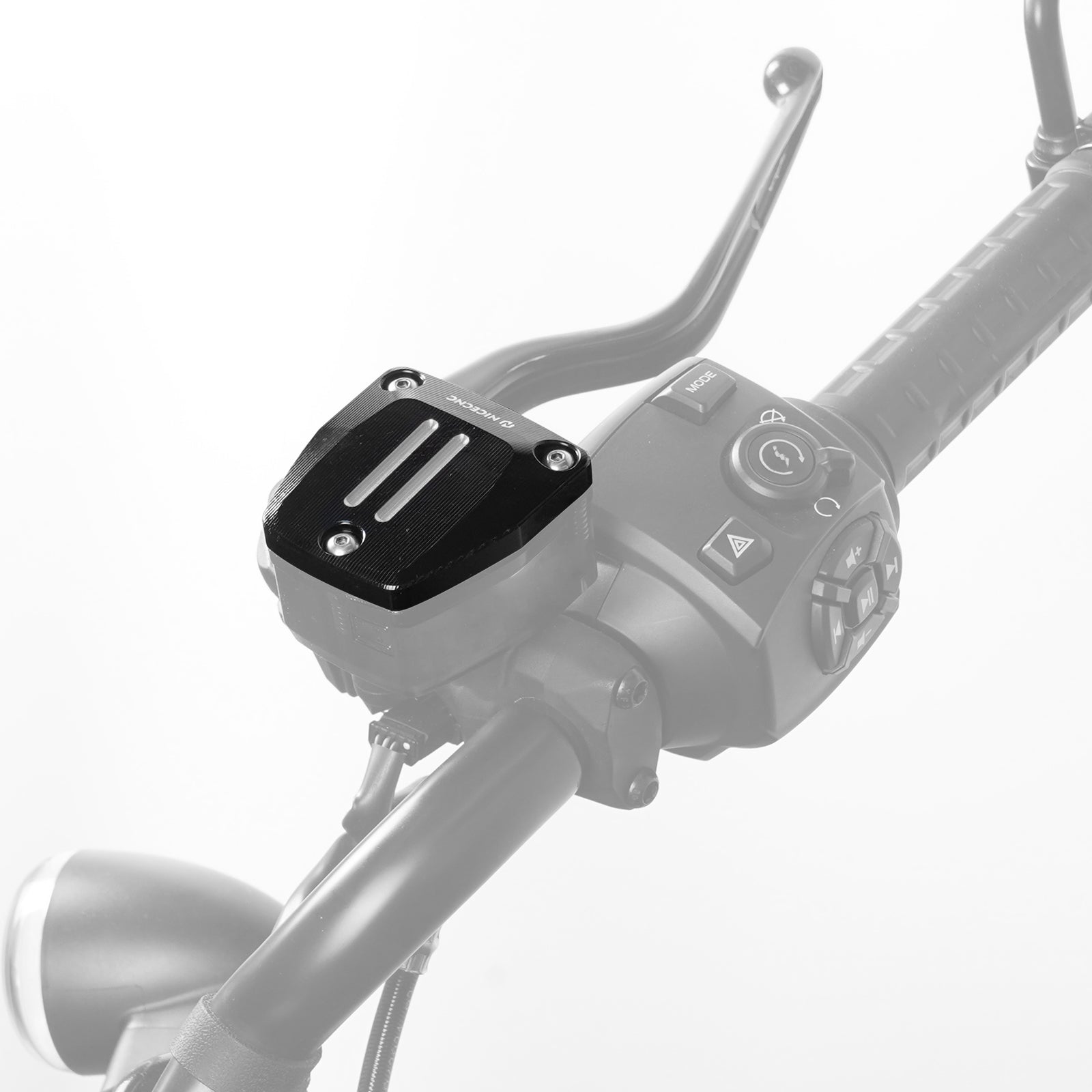 Front Brake Reservoir Master Cylinder Cover For Harley Sportster S 1250 Nightster