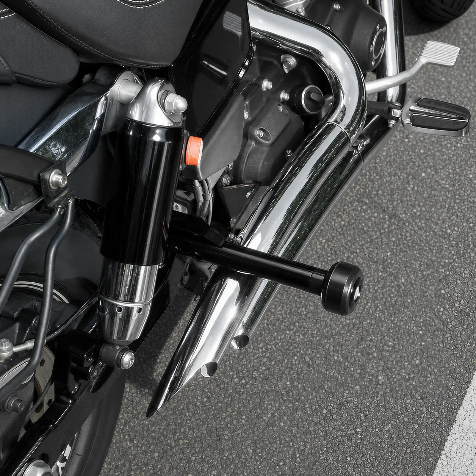 Rear Crash Bar Frame Engine Guard For Harley Dyna Low Rider Street Bob Wide Glide 06-17