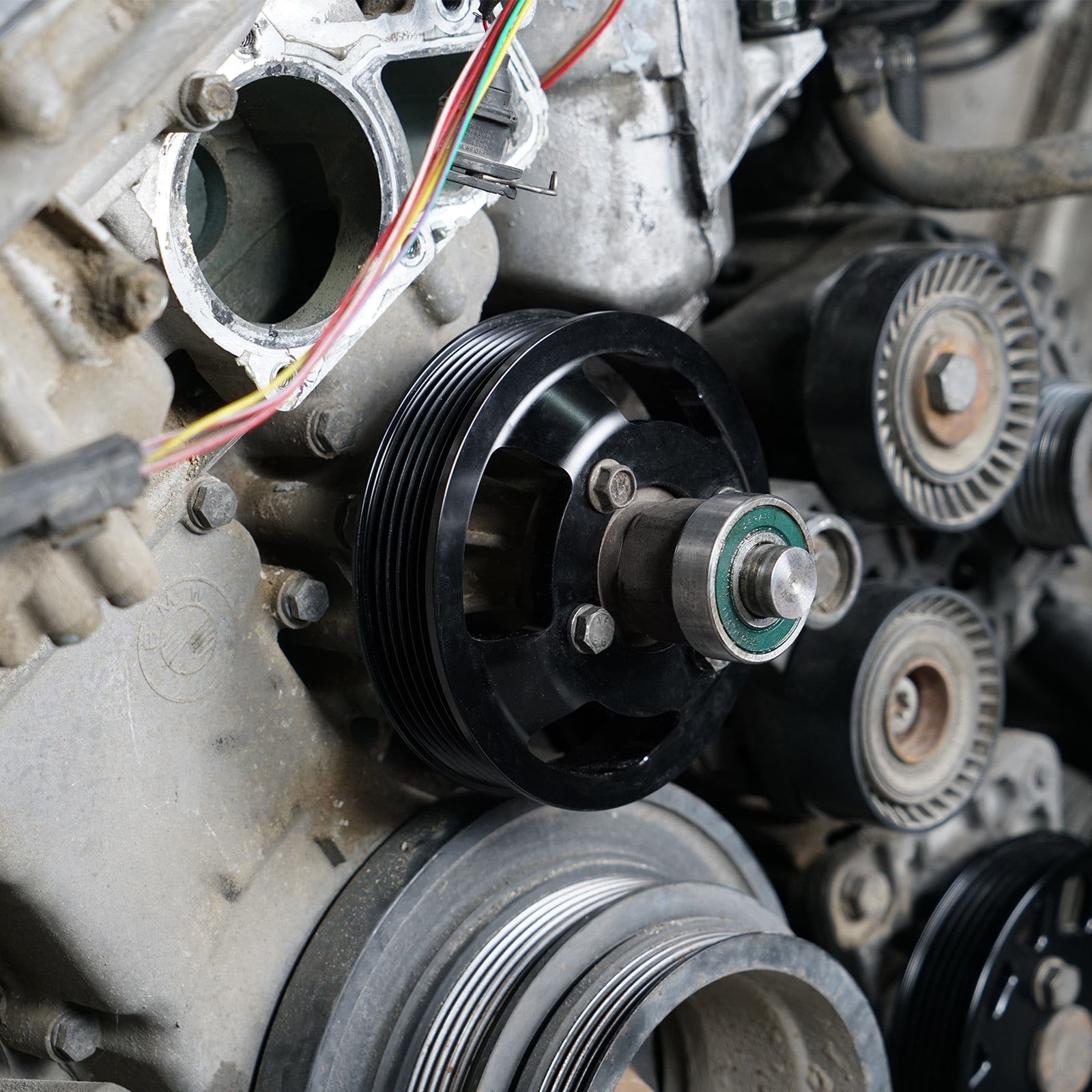 Billet Aluminum Water Pump Pulley For BMW E46 E39 E60 E61 E38 E65 E66 E83 E53 E85 Z3