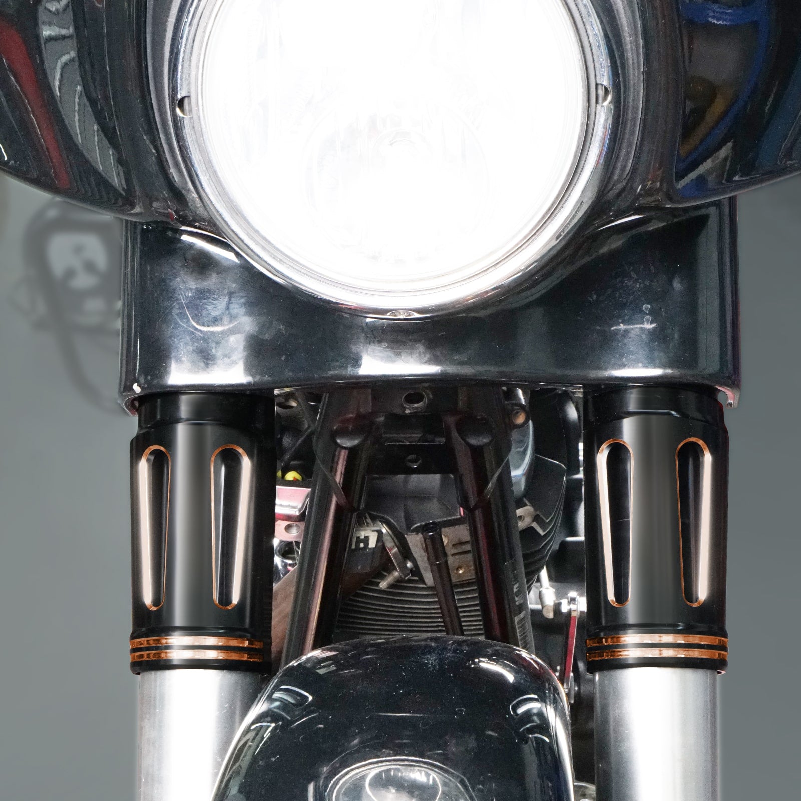 Front Fork Tube Slider Covers For Harley Road King Street Glide Freewheeler Ultra Limited