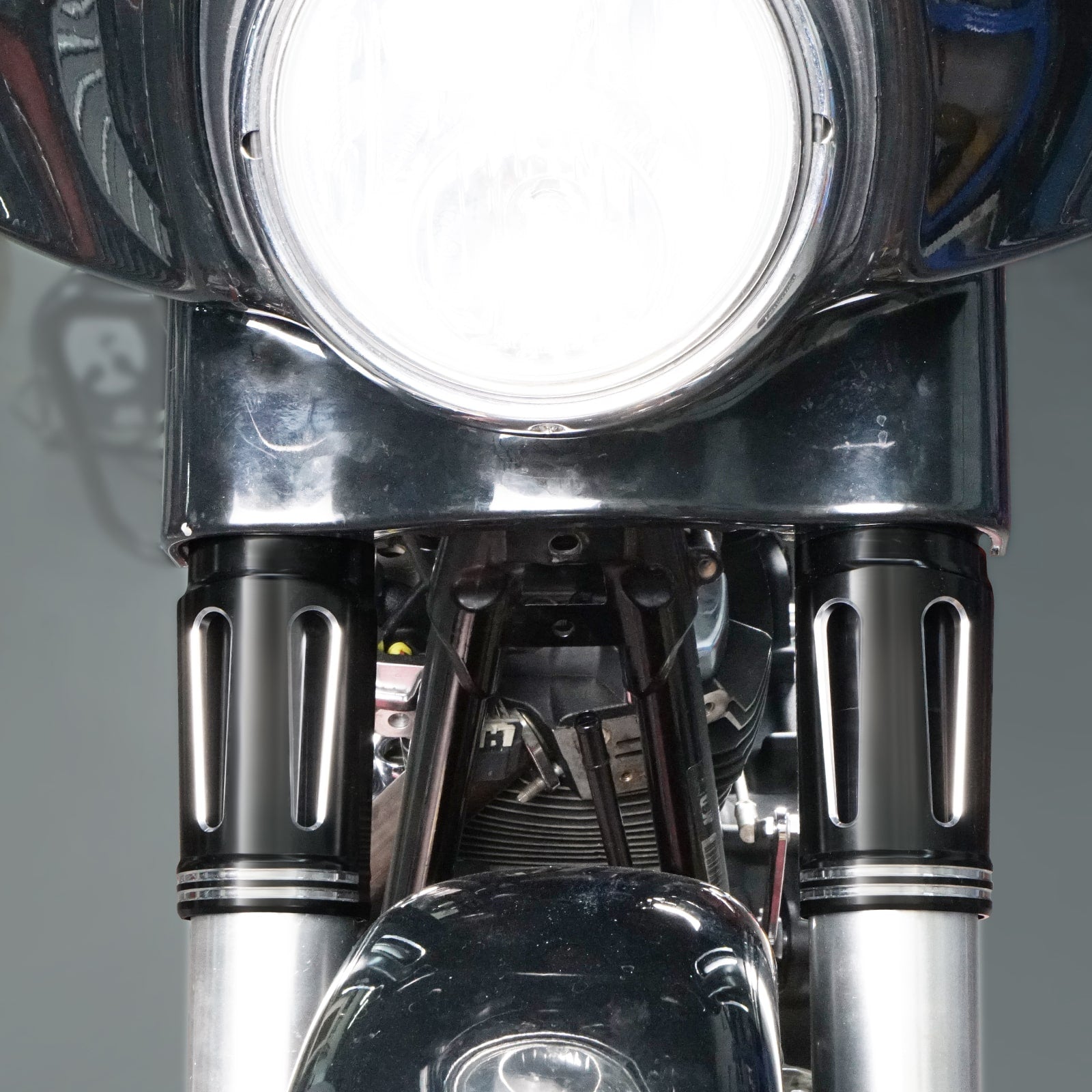 Front Fork Tube Slider Covers For Harley Road King Street Glide Freewheeler Ultra Limited