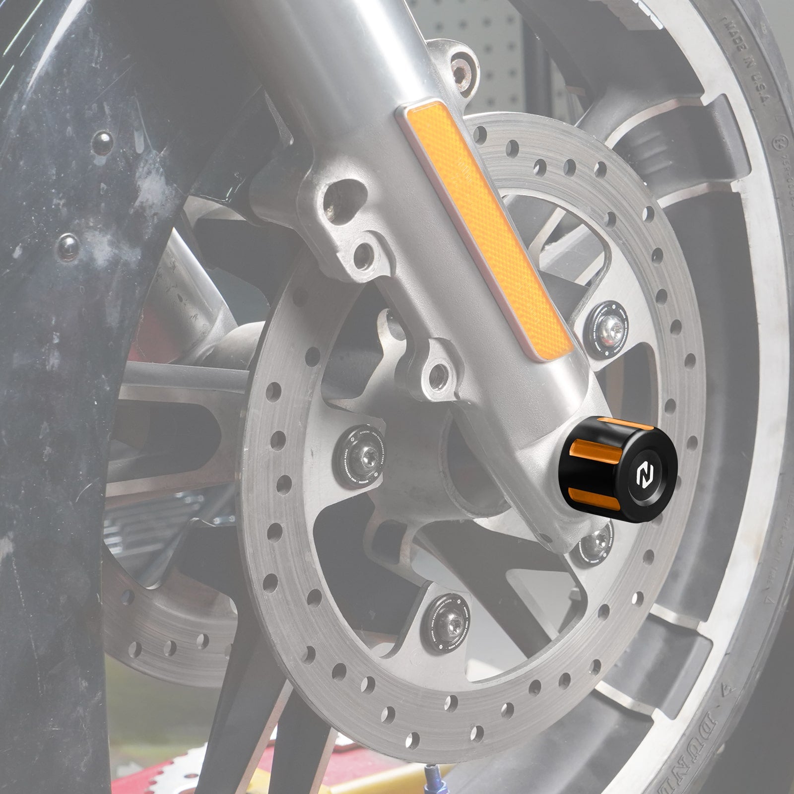 Front Axle Nut Covers Caps For Harley Road King Street Glide Softail Sportster 1200