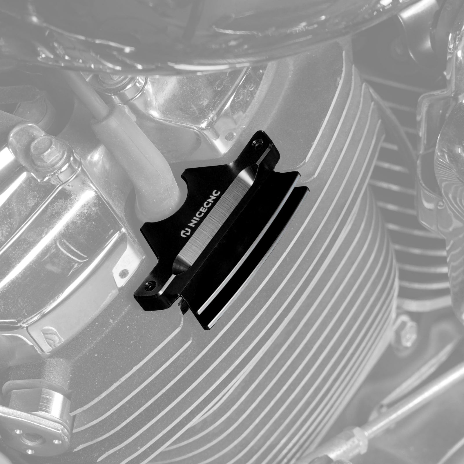 M8 Engine Finned Spark Plug Head Bolt Covers For Harley Road King Electra Street Glide
