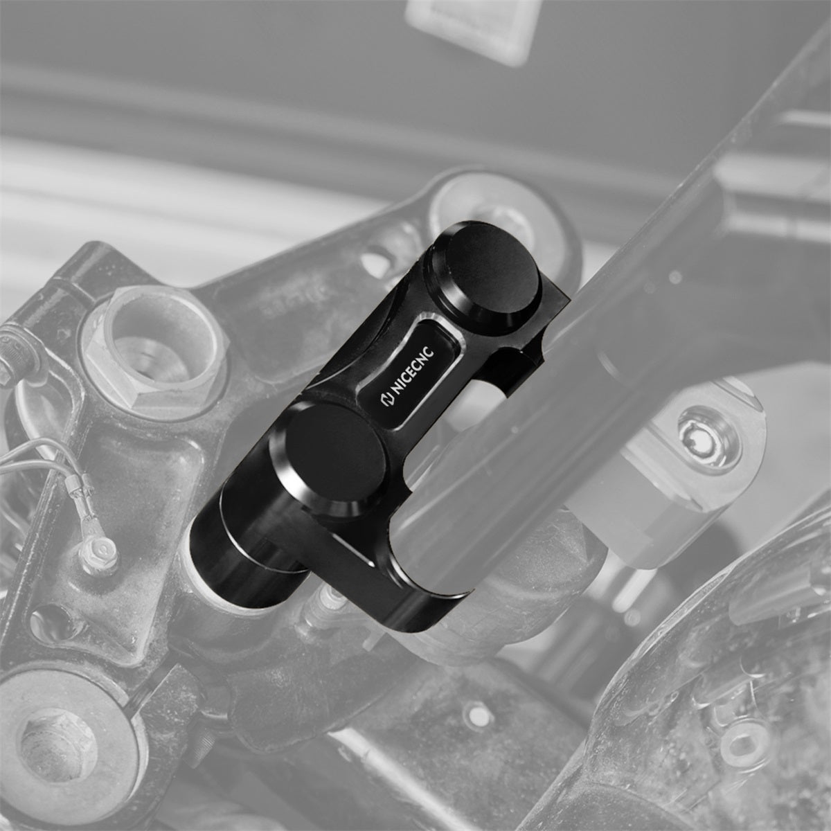 Handlebar Riser Pull Back Plate Relocation Bracket For Harley Softail Street Bob Low Rider S