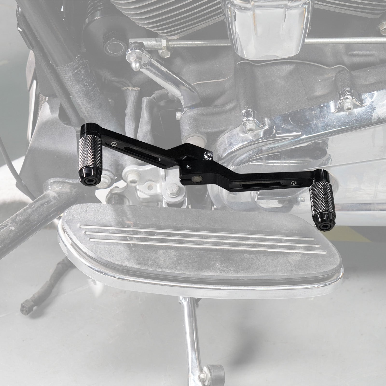 Short Heel Toe Shifter Shift Levers For Harley Fat Boy 114 Softail Slim Heritage Classic
