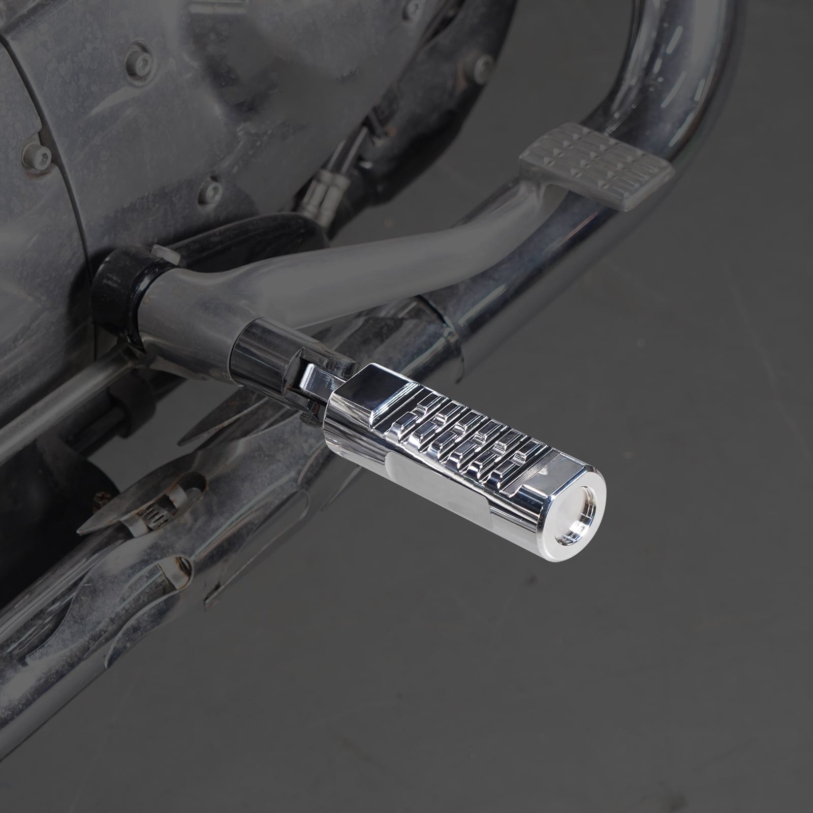 Chrome Front Rider Footpegs Footrest Kit For Harley Sportster 1200 883 XL Roadster