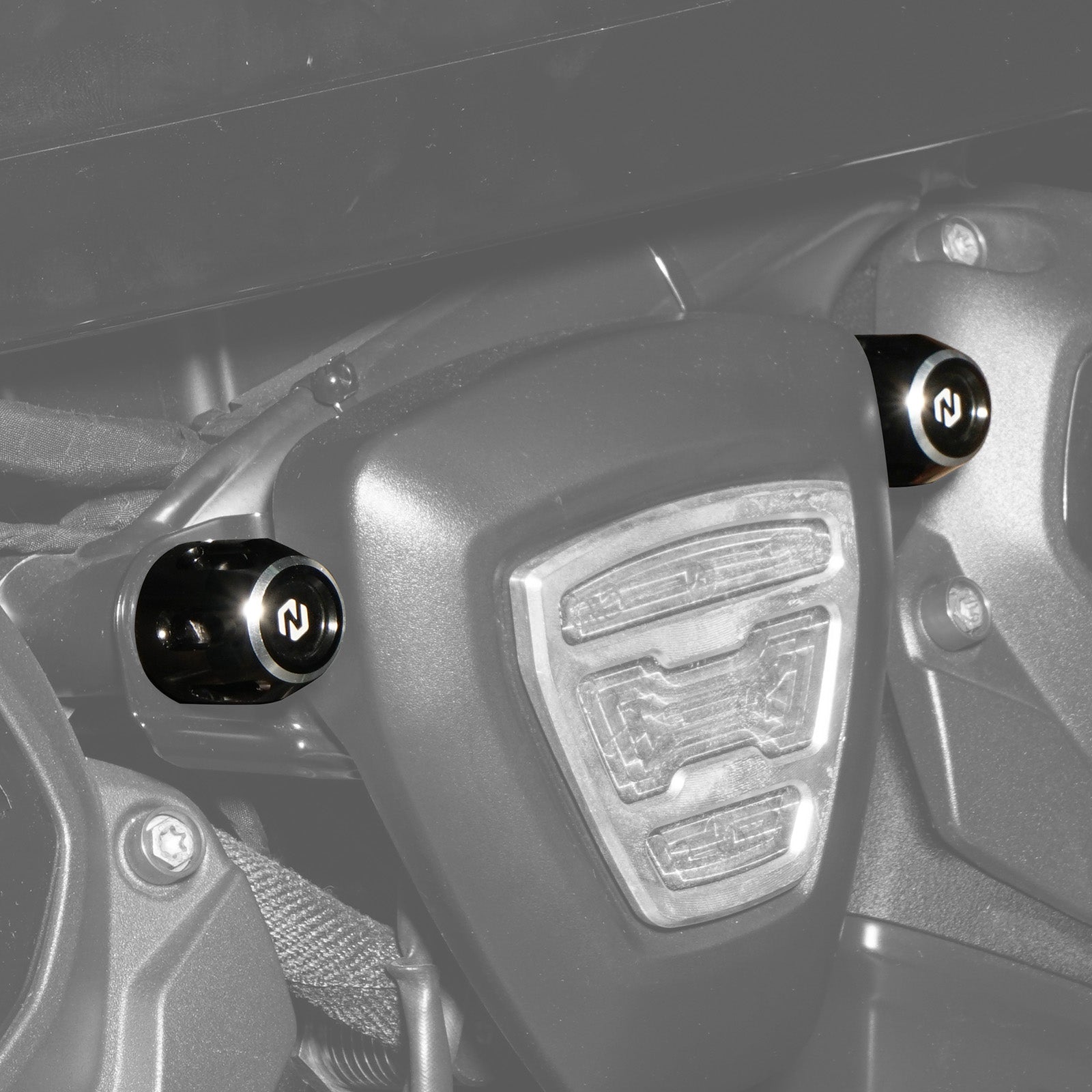 Engine V-Side Cover & Ignition Coil Bracket Screws For Harley Sportster S 1250 Nightster