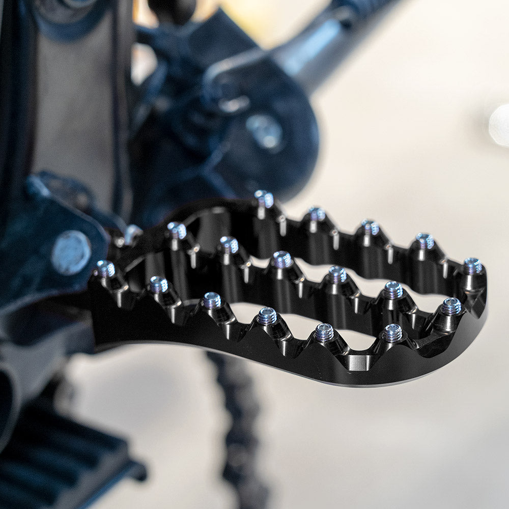 Wide Enlarged Foot Pegs Pedals Set For Honda CRF250RX / L CRF450L / RX CRF1000L