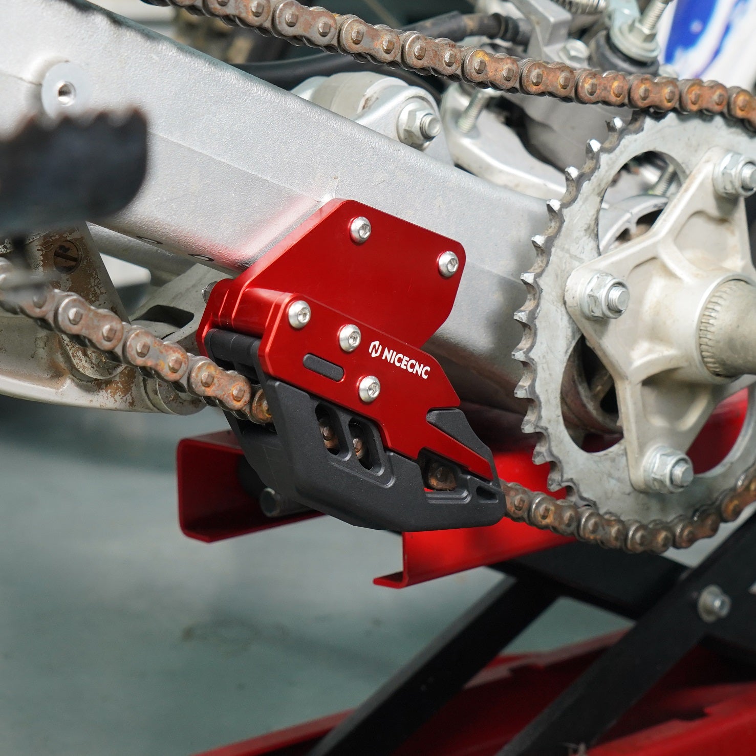 ATV Rear Swingarm Chain Guide Slider For Honda TRX 450 R / ER 2006-2014