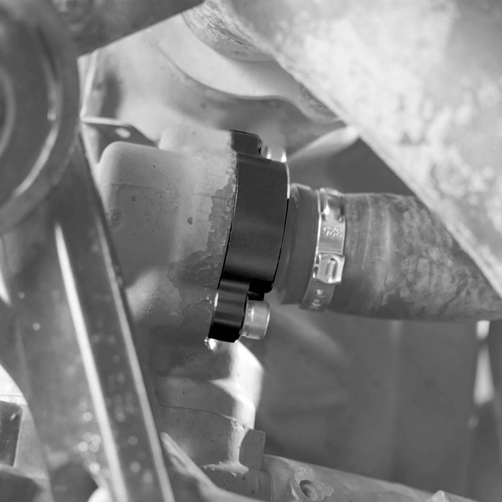 Radiator Thermostat Housing Cover For Husqvarna 701 Enduro Supermoto SM Vitpilen