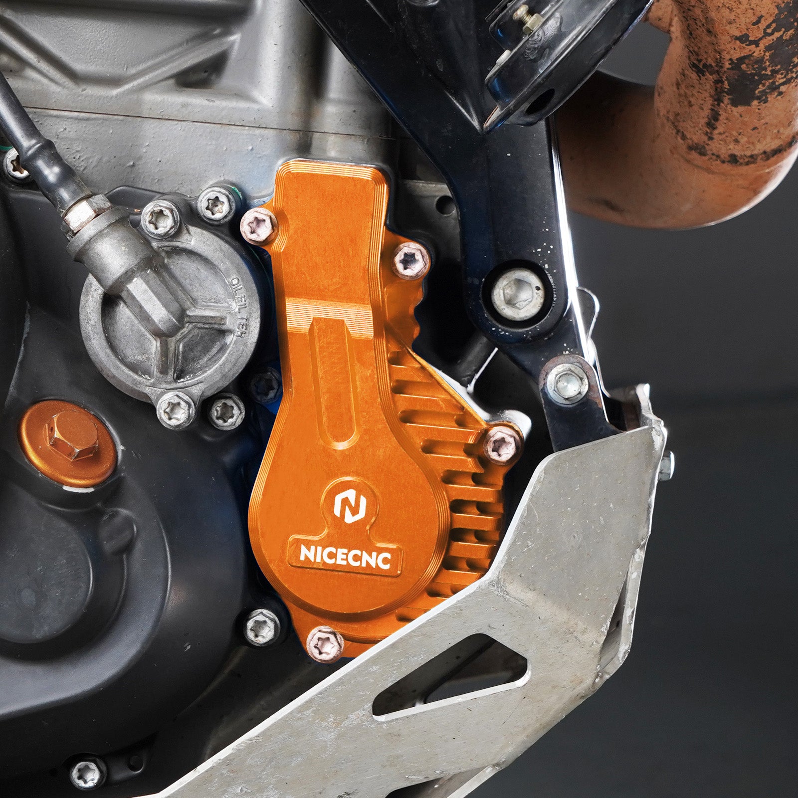 Water Pump Cover For Husqvarna 701 Enduro Supermoto 2016–2025