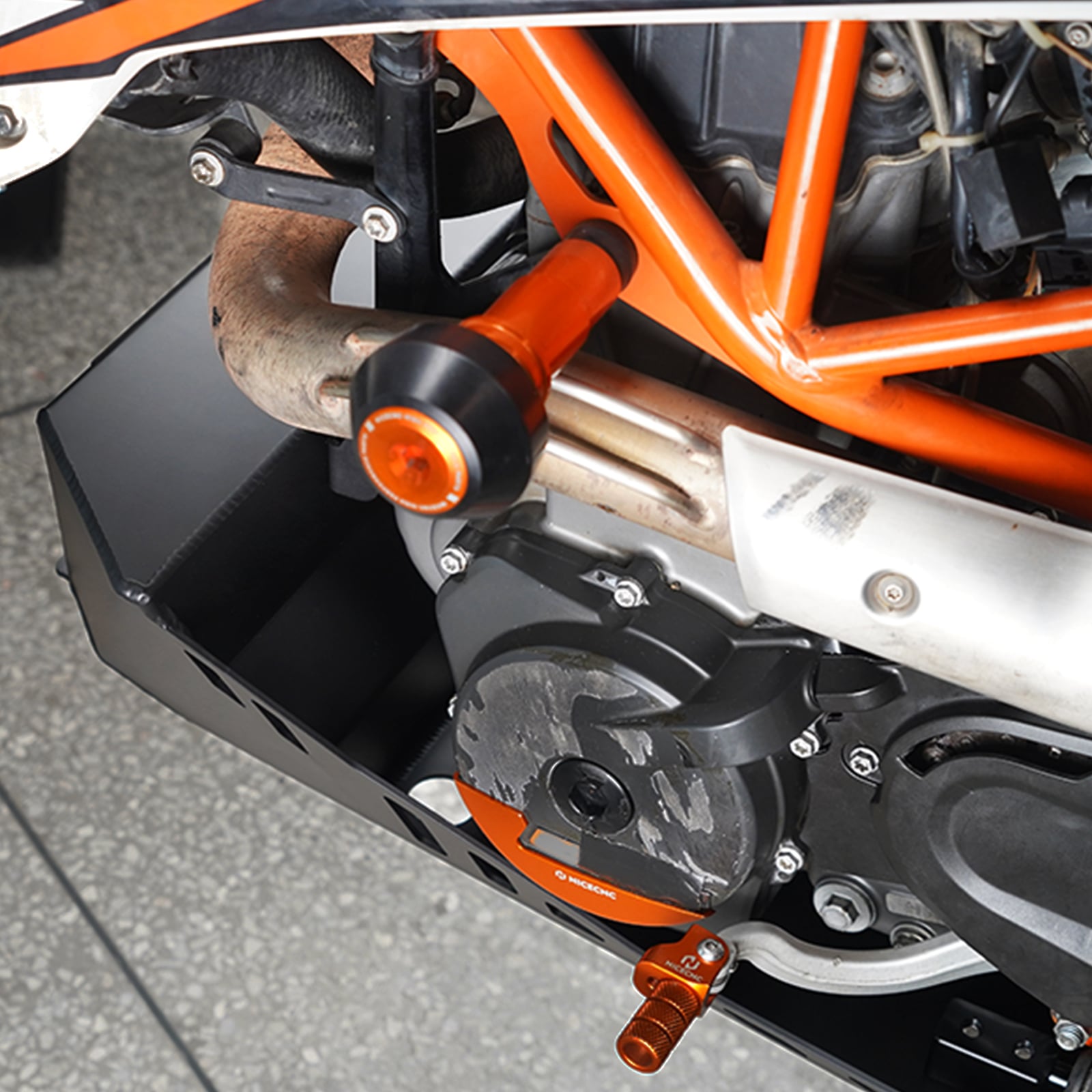 Skid Plate Engine Guard with Built-in Toolbox For KTM 690 Enduro SMC R 2008-2025