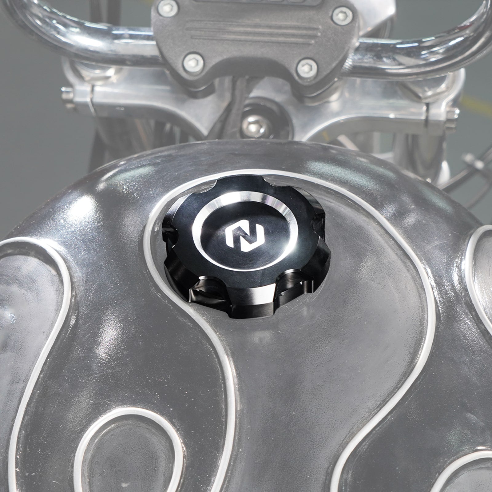 Fuel Tank Cap Cover For Harley Sportster 1200 48 883 XL Dyna Super Glide