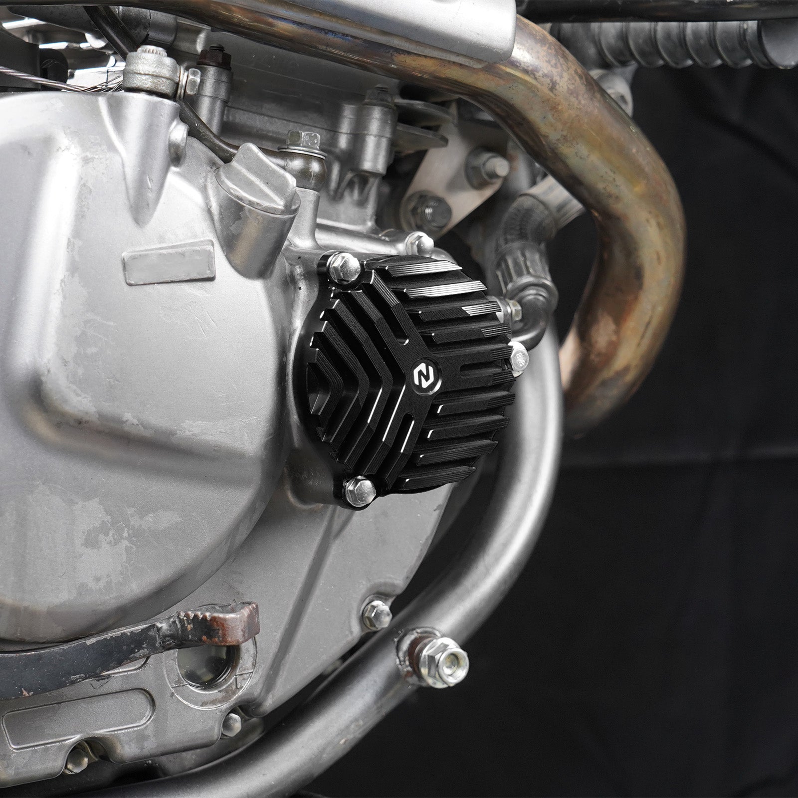 Finned Heat Sink Engine Oil Filter Cover Cap For Suzuki DR650 S / SE 1996-2024