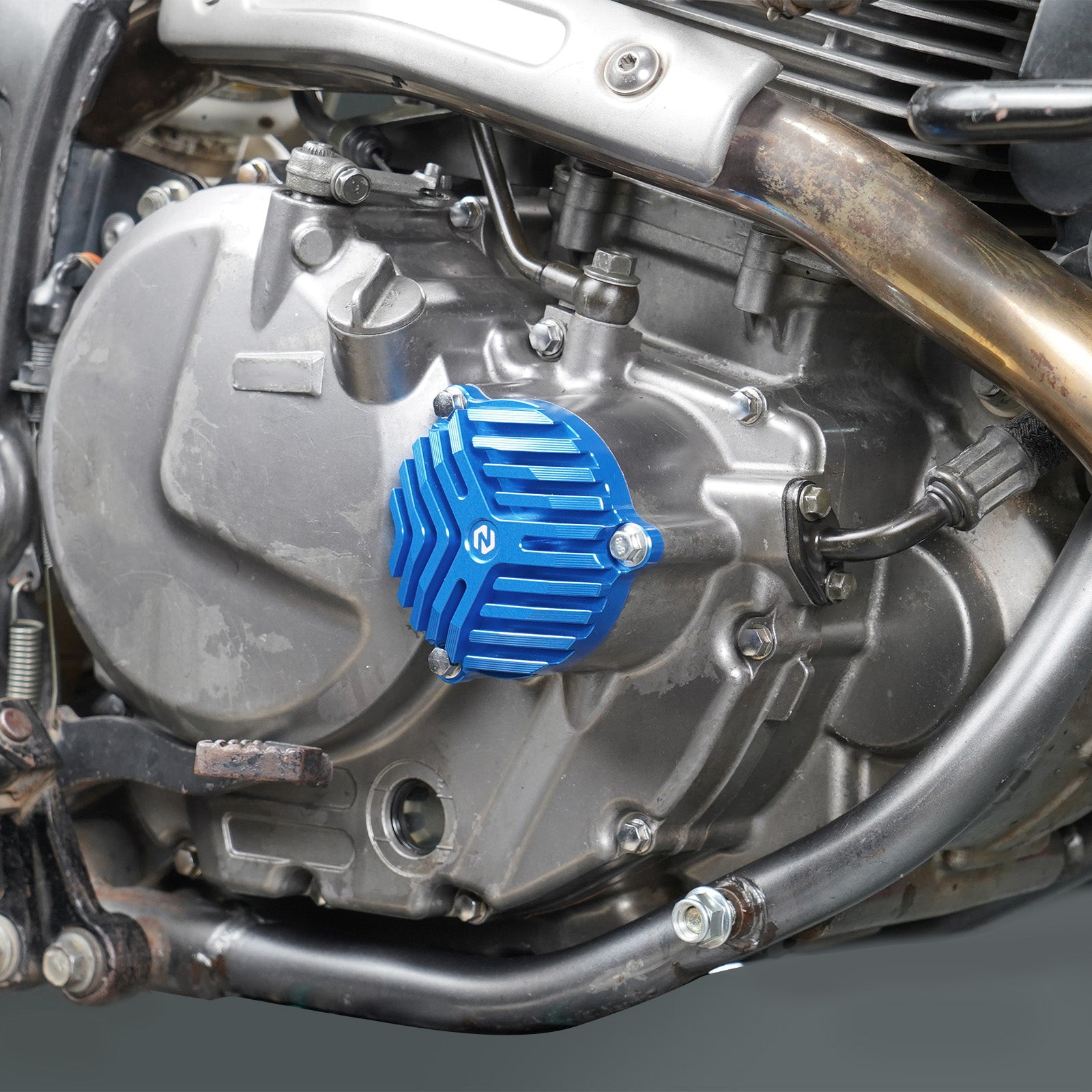 Finned Engine Oil Filter Cover Cap For Suzuki DR650 S / SE 1996-2024