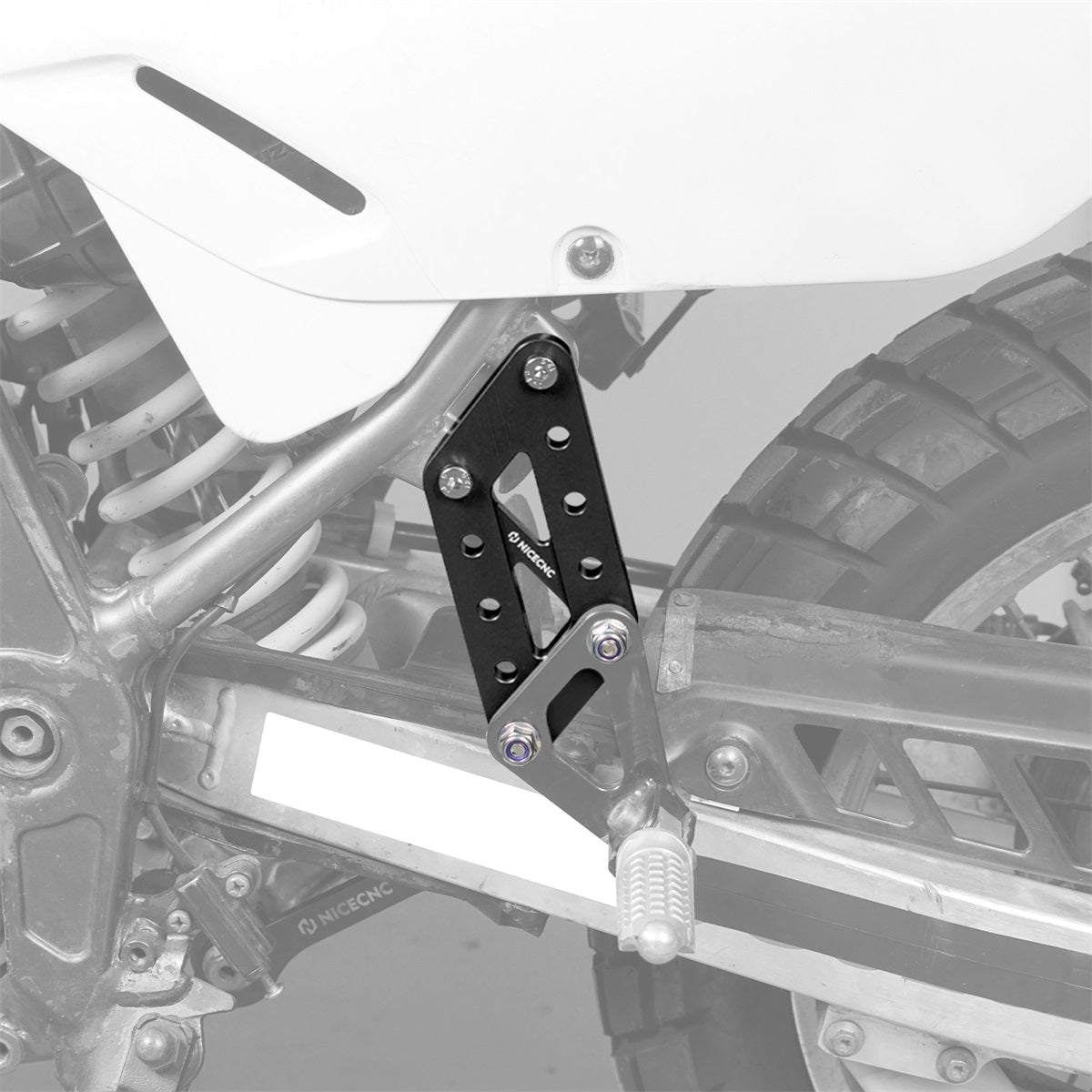 Passenger Foot Peg Support Extension Relocation Brackets For Suzuki DR650S / SE