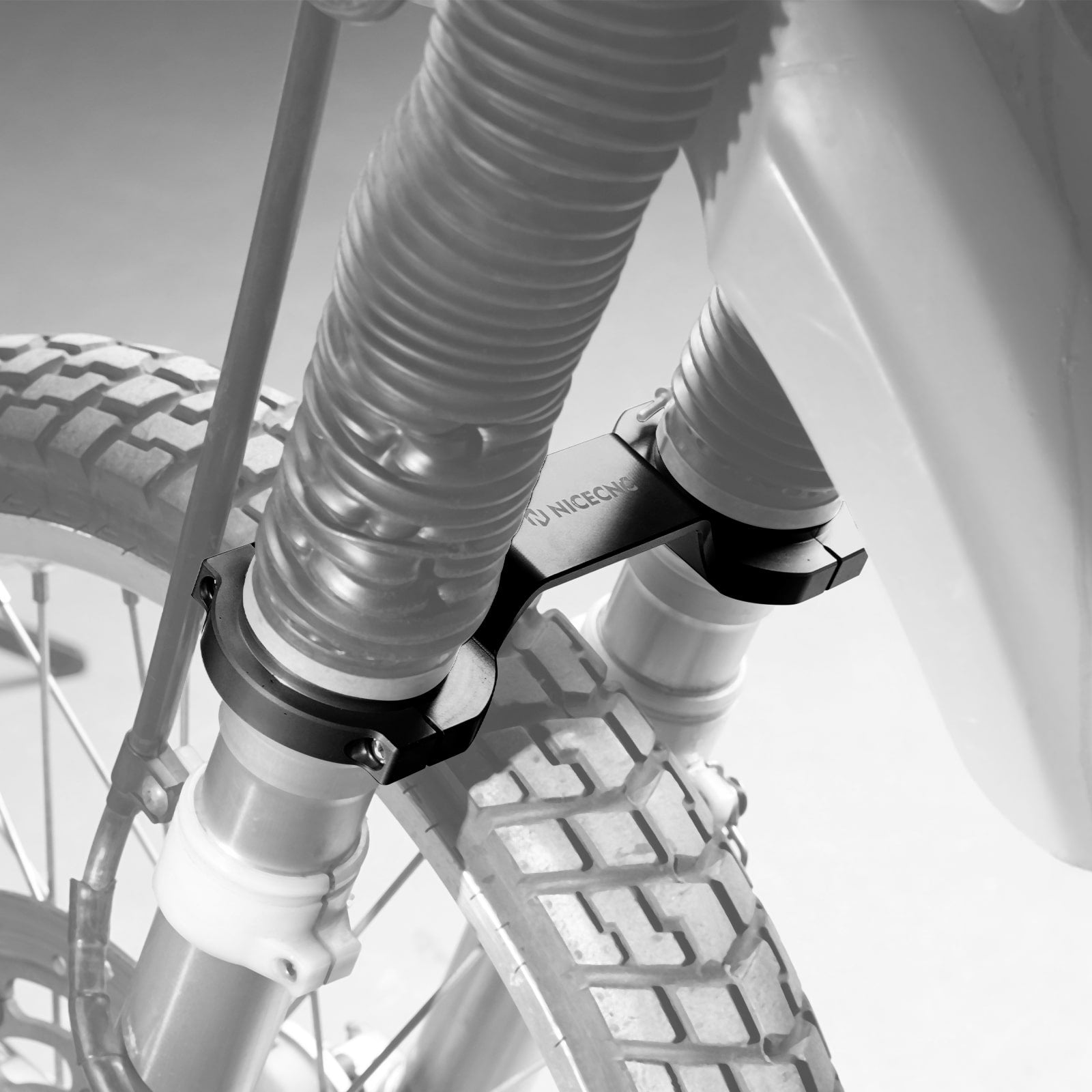 Front Fork Stabilizer Brace Clamp Bracket For Suzuki DR650 S / SE 1996-2024