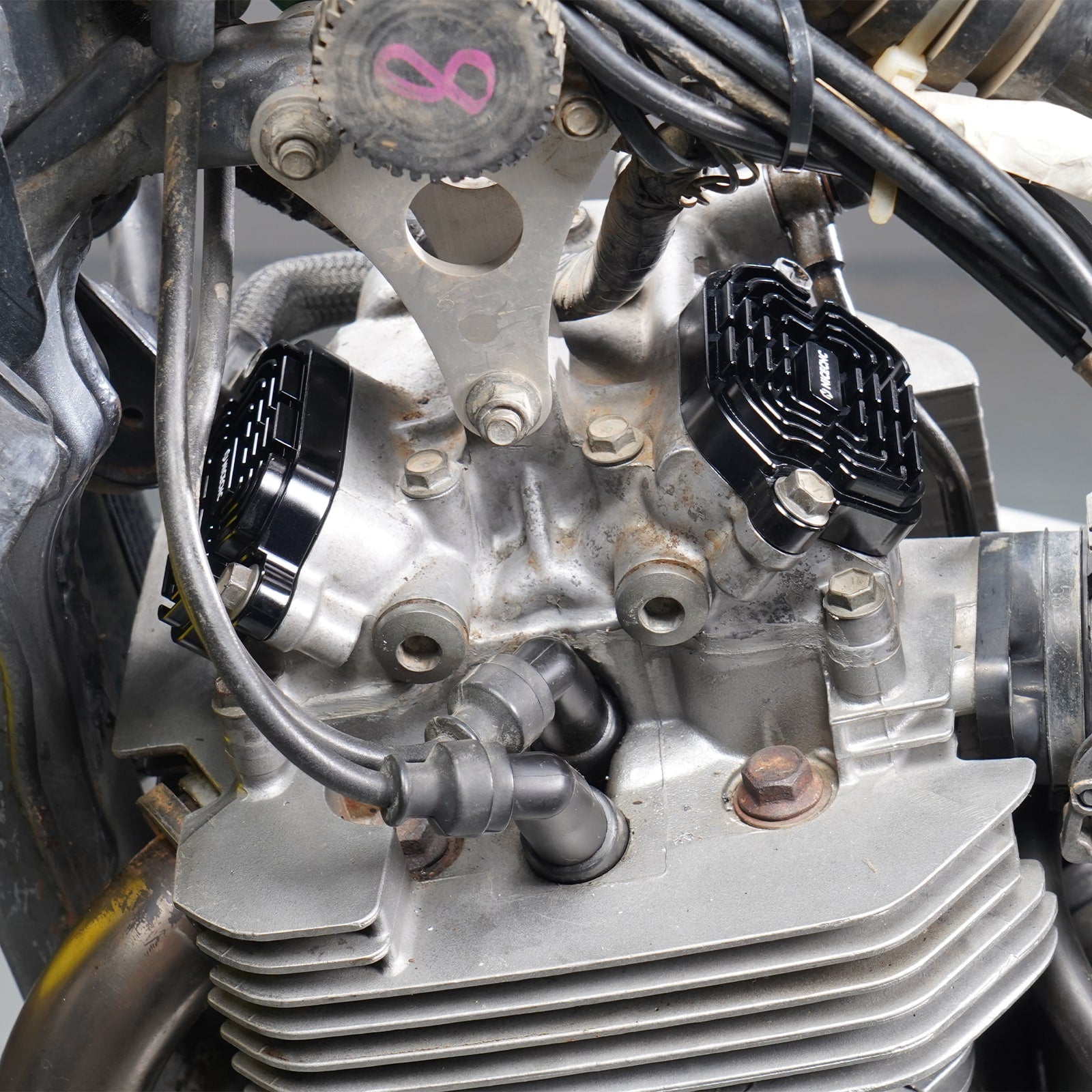 Finned Engine Valve Covers w/Rings Kit For Suzuki DR650S / SE 1996-2024