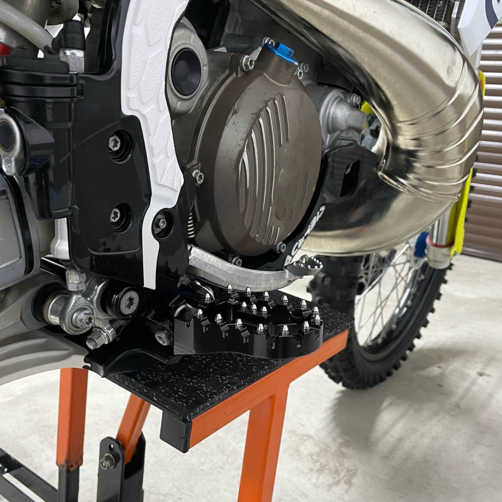 Billet Wide Foot Pegs For KTM 350 500 EXCF 2017-2023