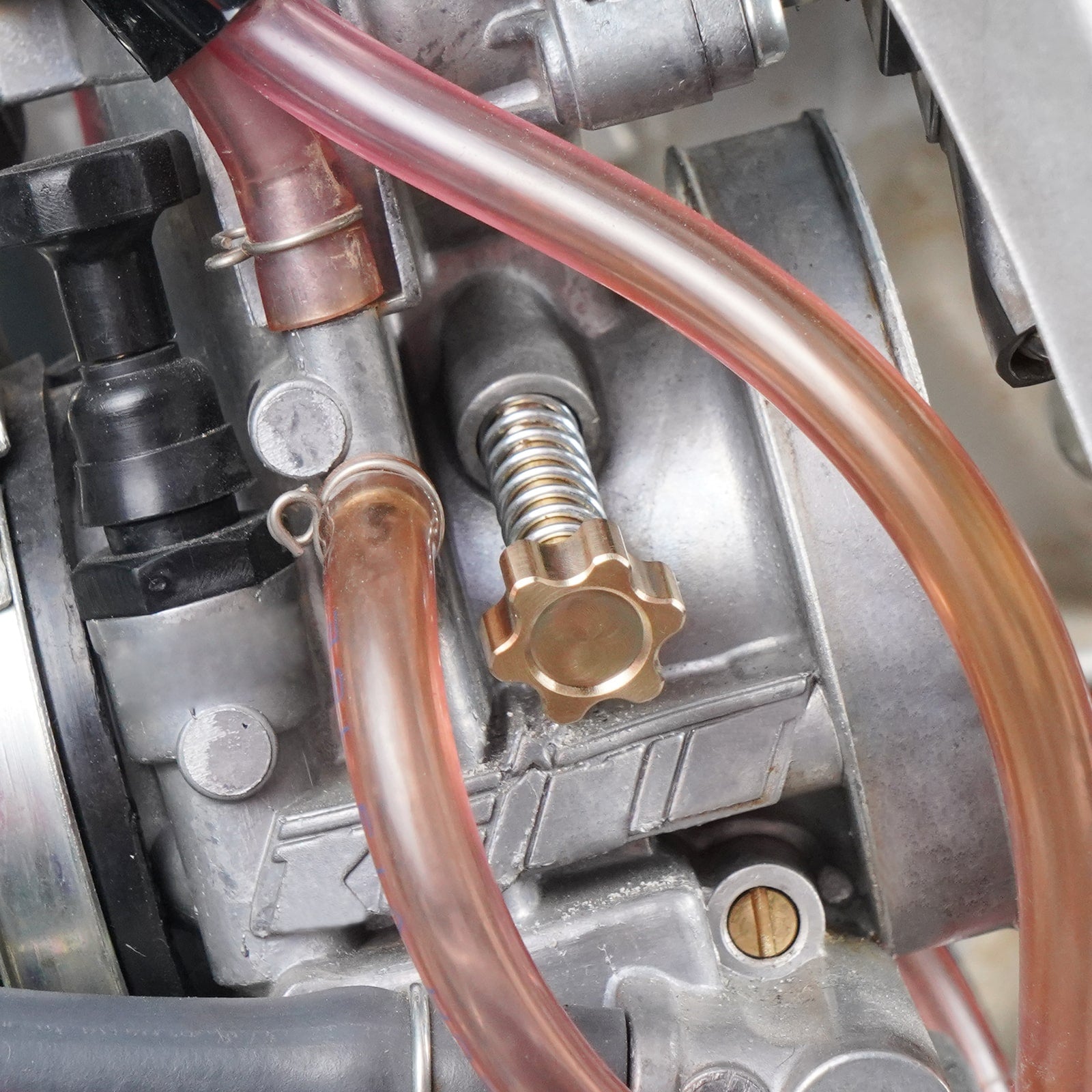 Brass Idle Screw Adjuster For Yamaha YZ125 2022-2024 YZ250 2000-2024 YZ85 2002-2023