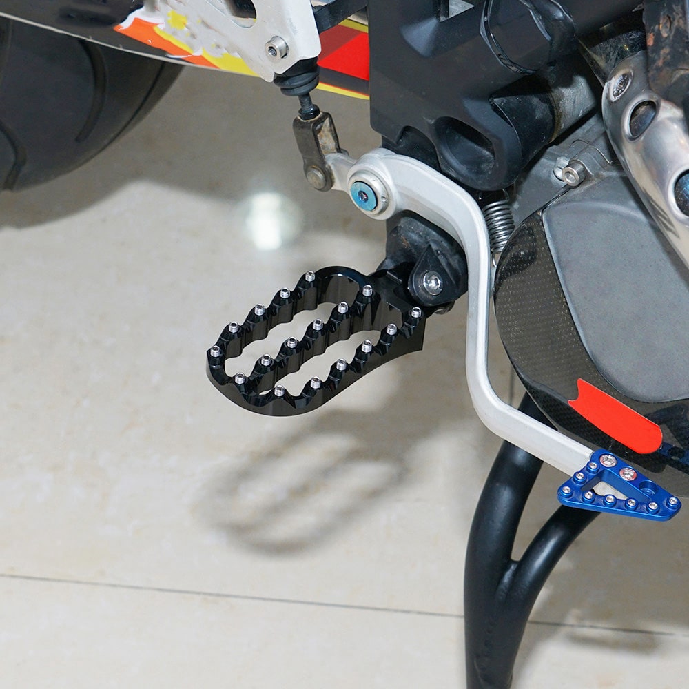 Motorcycles Forged Wide Foot Pegs For KTM Husqvarna GASGAS