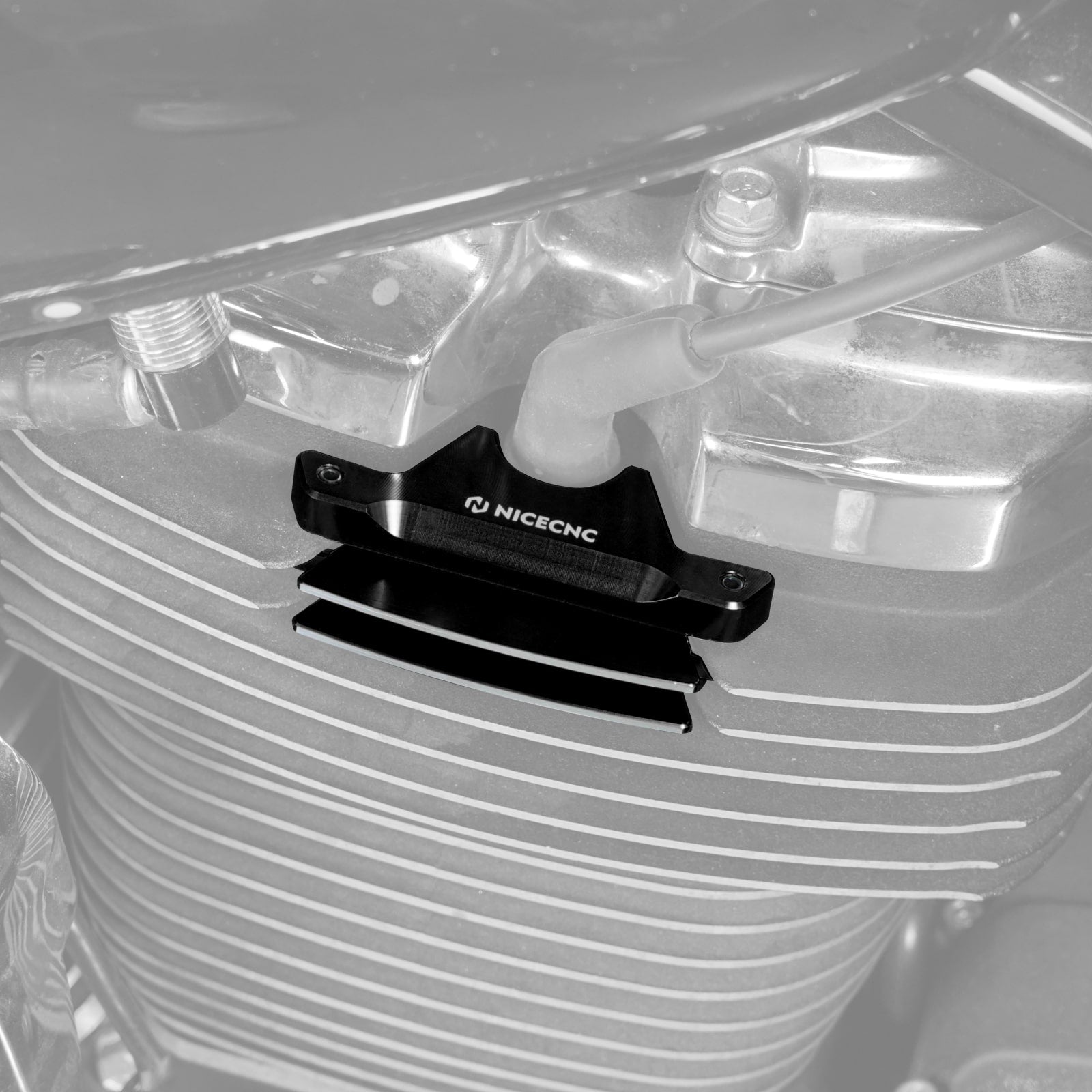 Upgraded M8 Finned Spark Plug Head Bolt Covers For Harley Road King Street Glide