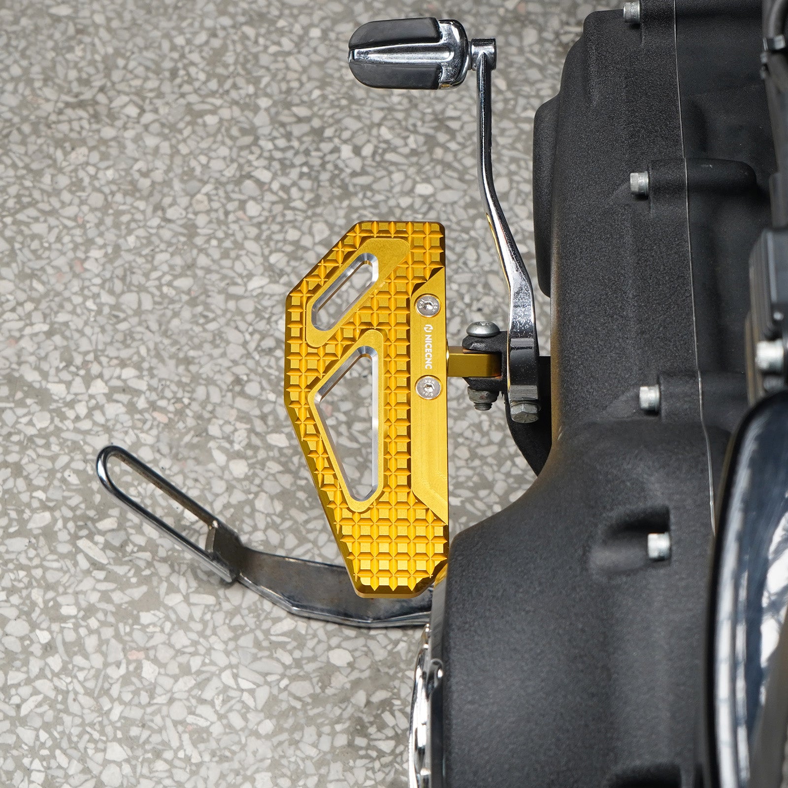 Rider Foot Pegs For Harley Dyna Low Rider Street Bob Super Glide Big V-twin Models