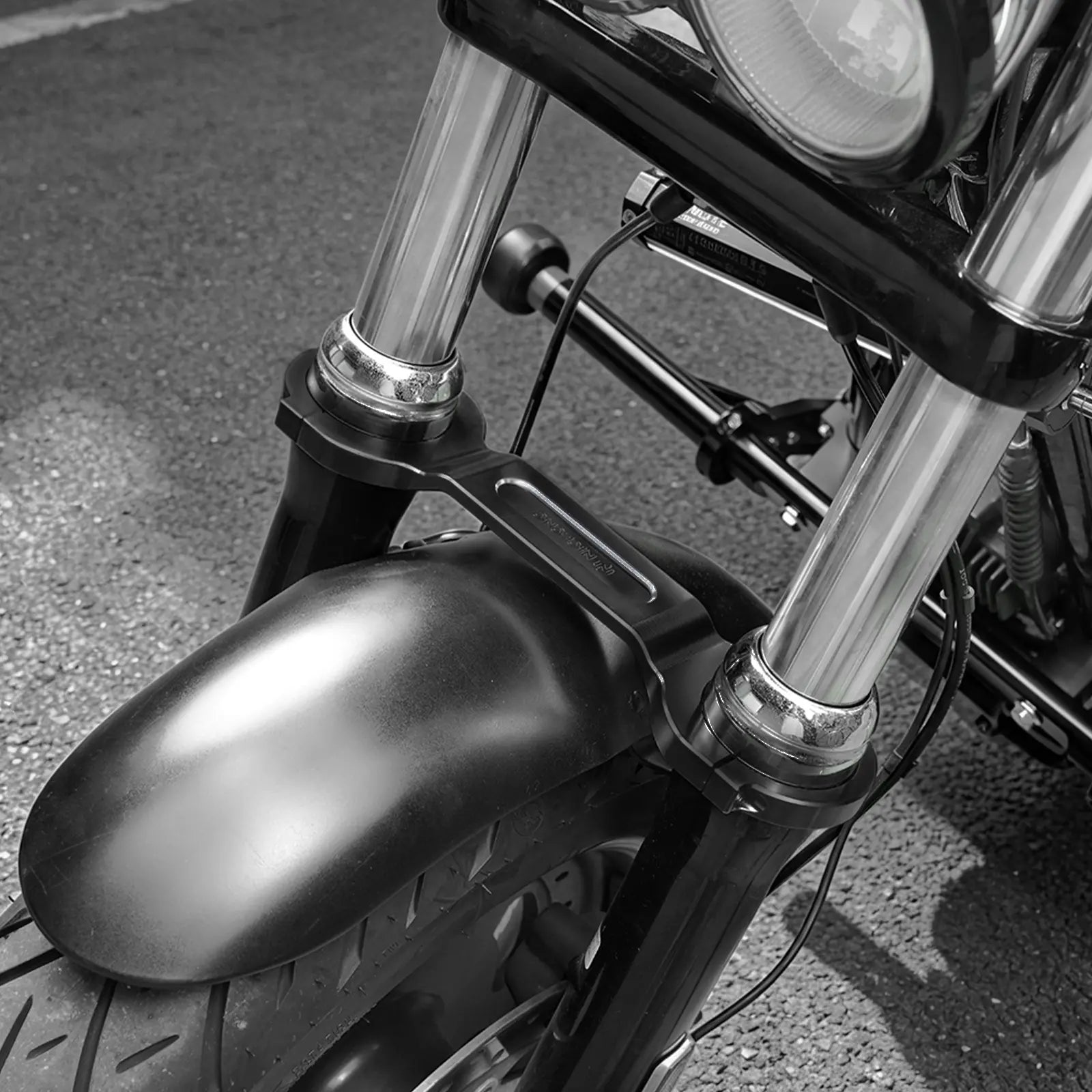 Fork Brace Stabilizer Leg Brace For Harley Dyna Street Bob Low Rider Fat Bob Super Glide