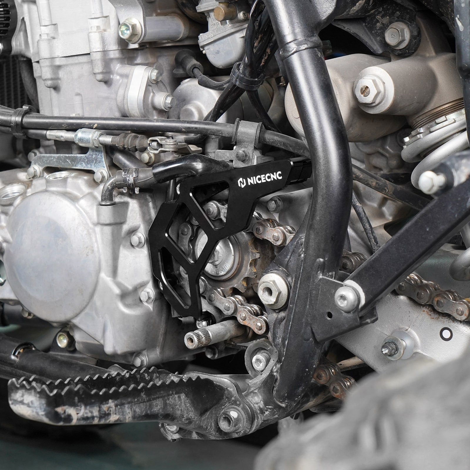 Aluminum Front Sprocket Chain Cover Guard Protector - Honda CRF450R/450RX CRF250R/RX