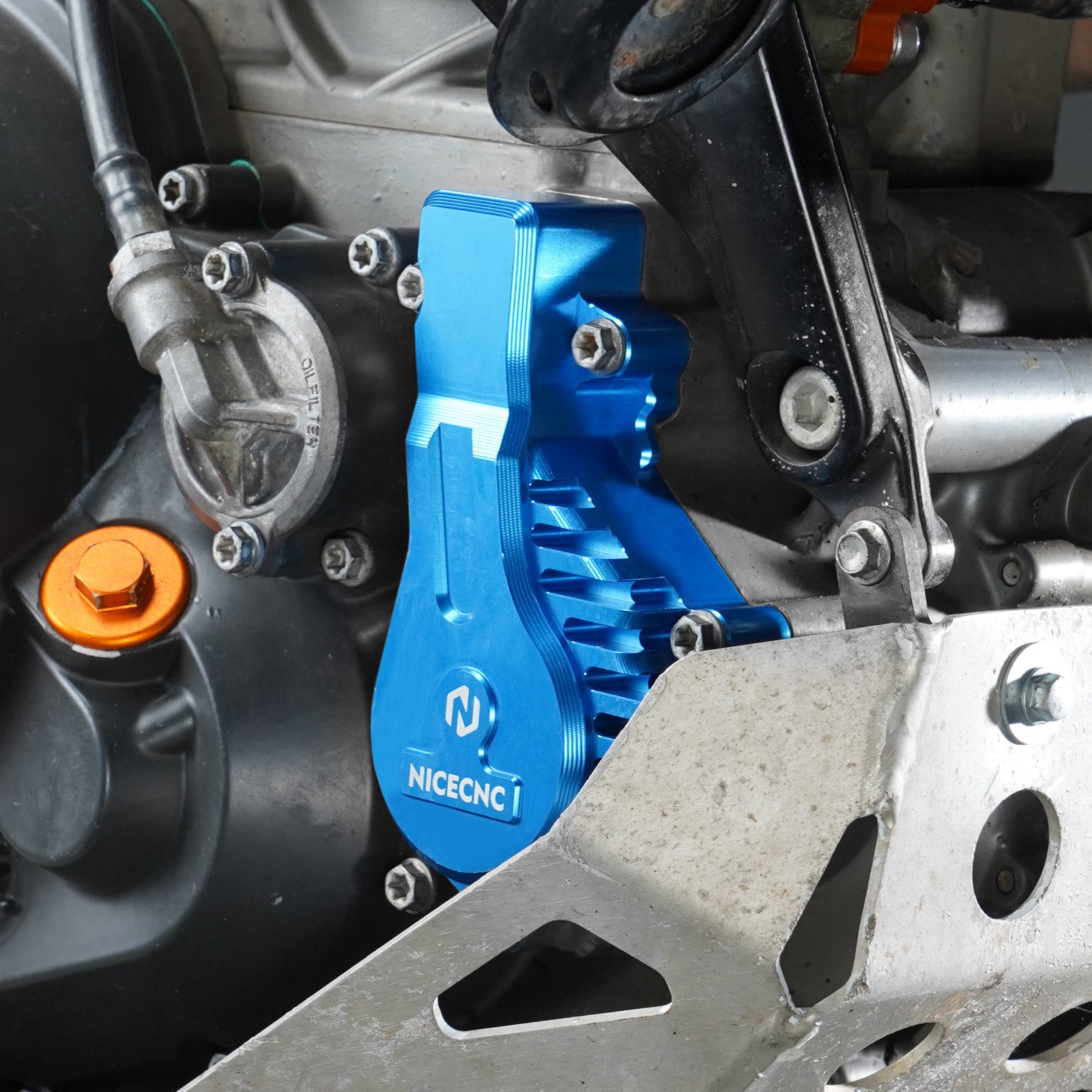 Water Pump Cover For Husqvarna 701 Enduro Supermoto 2016–2025