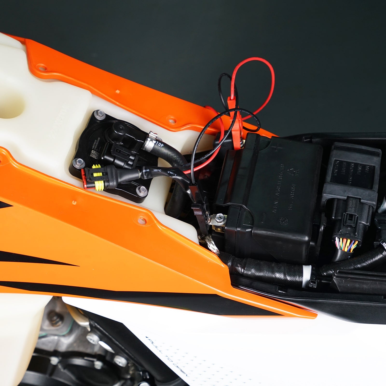 Fuel Pump Tester and Transfer Kit For KTM Husqvarna GASGAS