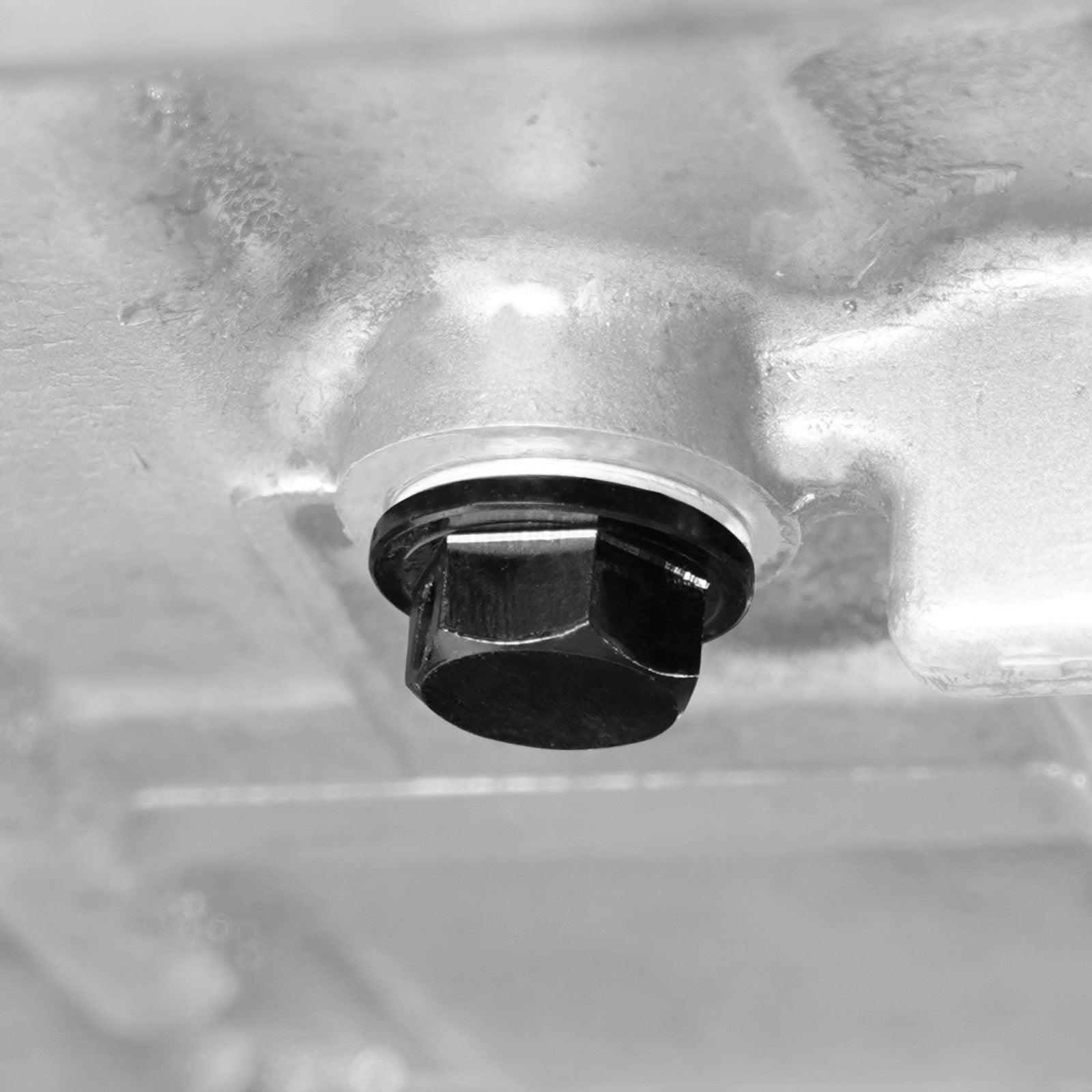 Magnetic Oil Drain Plug Bolt For Suzuki DR650S / DR650SE 1996-2024