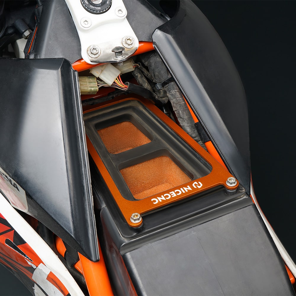 Air Box Filter Top Cover For KTM 690 Enduor R  Husqvarna 701